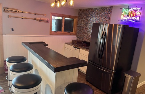 Aberdeen Casa | 4 bedroom Richmond lake house getaway