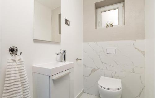 Opatija Casa | 4 Bedroom Stunning Home In Poljane