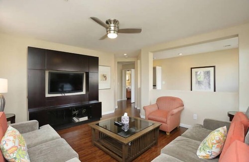 Enterprise Casa | 4 bedrooms 3 bathrooms. Easy access to stripe. Pet and family friendly.