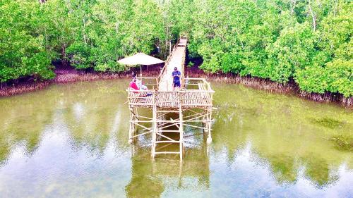 Albuquerque Chalet De Esquí | 4 Bedrooms Guesthouse with Pool and Mangrove Park