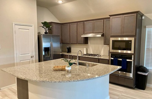 Richmond Casa | 4-BR Getaway Ideal for Families