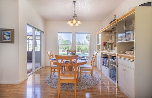 Santa Fe Casa | ¡Vivir en estilo centro turístico en Santa Fe Country Club! Toda la casa grande- ¡Luz! ¡brillante!