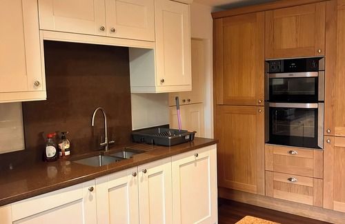 Chorlton-by-Backford Casa | 4 GREEN FARM COTTAGE, family friendly, with a garden in Saughall