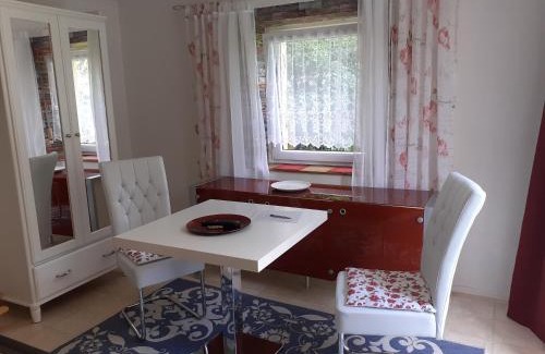 Euerbach Apartamento | 4 km zu A7 und A71, Idylle am Bach, großer Garten