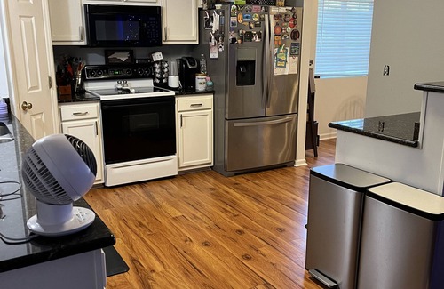 Jamestown Casa | 4 Miles from Downtown Furniture Market prime location