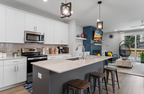 Raleigh Casa | 4 Min To North Hills, Walk to Shop, Dine, Home Gym