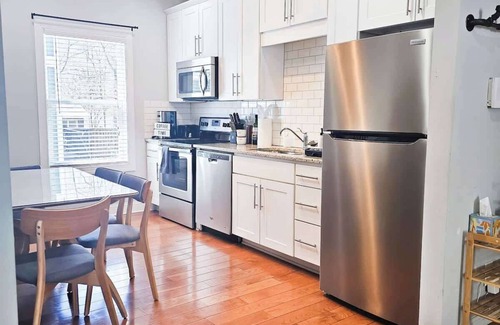 Chapel Hill Casa | 4 Minutes to UNC - 7 Minutes to Carrboro - En-Suite Bathrooms