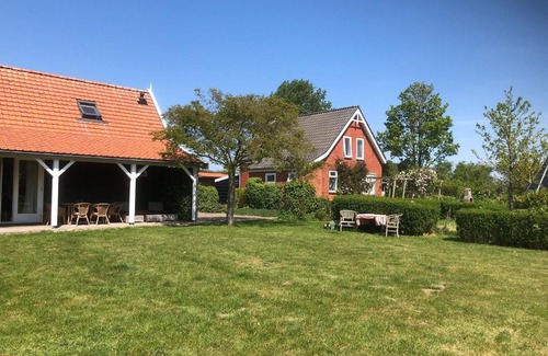 Sint Maartensdijk Casa | 4 persoons vakantiehuis De Zeeuwse Dijk Tholen Zeeland