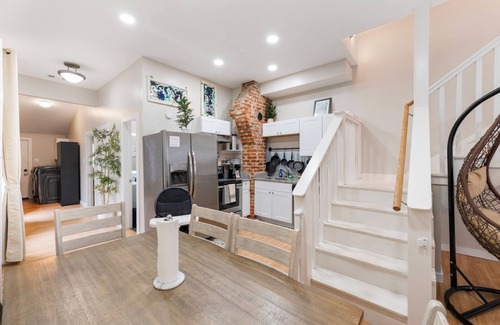 Fort Worth Casa | 4 Queen Beds High Speed Wifi Private Parking