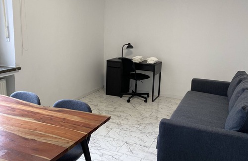 Lechhausen-West Apartamento | 4 room apartment with view of Lech from the balcony