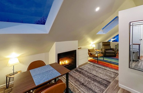 Denman Island Complejo | 4-Season Getaway | Oceanfront Nordic Spa | Oceanview Ensuite Rooms