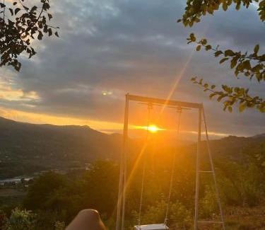 Ambrolauri Apartamento | 4 seasons. 4 სეზონი Glamping Georgia Racha