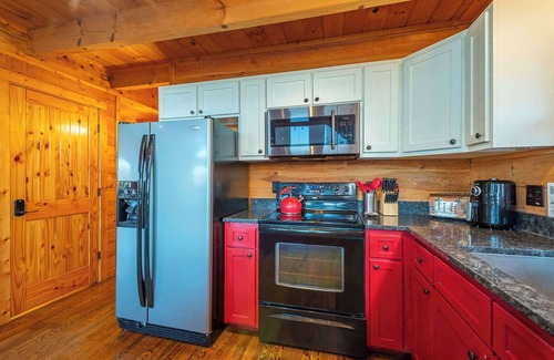 Marshall Cabina | 48 Acres~Fire Pit~Game Room~Near Asheville