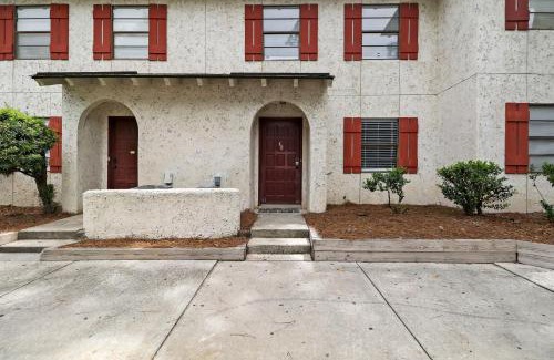 Palmetto Dunes Casa | #49 Cheerful 2 BDR with Pool & Assigned 2 Parking