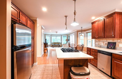 Southern Coast Casa | 4BR, 3.5 BA, Kid-Friendly, Private, A/C, 5min to Beach