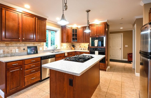 Southern Coast Casa | 4BR, 3.5 BA, Kid-Friendly, Private, A/C, 5min to Beach