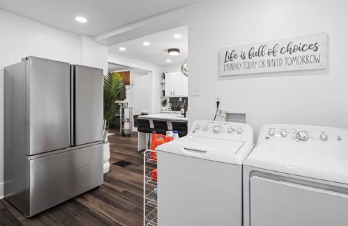 Mount Washington Casa | 4BR 4BA Urban Oasis in Mt Washington