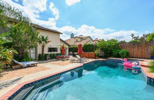 Lake Elsinore Casa | 4BR, Heated Pool & SPA, Mini Golf ,Kids Playhouse,Fire PIt