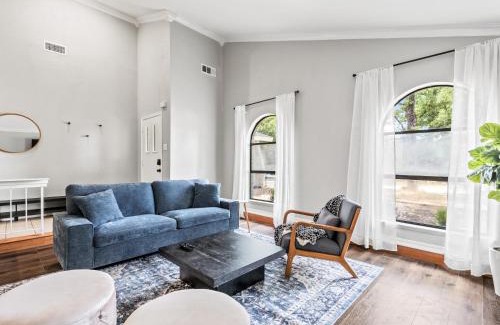 Bedford Casa | 4brping Pong2500 Sq Ft