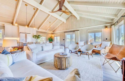 Duck Cabaña | Bella Vista Beach Cottage~4Min Walk to Beach!