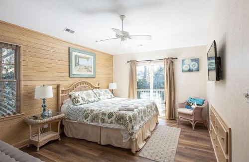 Corolla Light Casa | 4min Walk to Beach with Resort Pool Gym Hot Tub