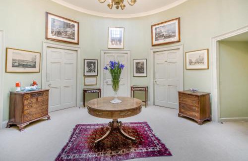 Glenisla Casa | 5 Bed in Errol oc-t33381