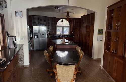 Zona Hotelera Norte Casa | 5 Bedroom, Beachside Oasis, Paradise Escape