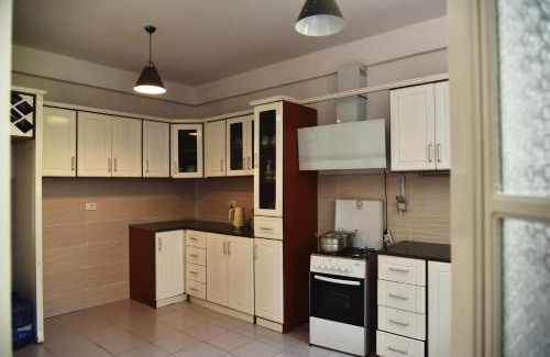 Lideta Villa | 5 Bedroom Exquisite Villa in Top-view Area