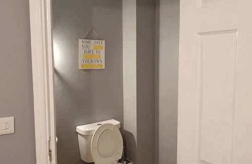 Rugby Casa | 5 bedroom large home with Parking in Rugby