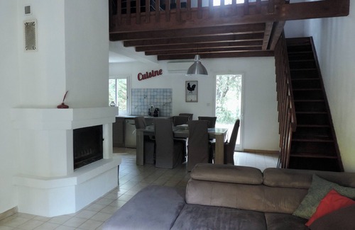 Uchaux Villa | 5-bedroom villa in the Massif d'Uchaux - private pool and large garden