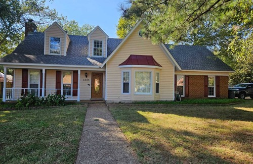 Southwind Casa | 5-BR Home with Pool Near Collierville - Primary Master Bedroom Downstairs.