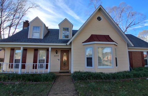 Southwind Casa | 5-BR Home with Pool Near Collierville - Primary Master Bedroom Downstairs.