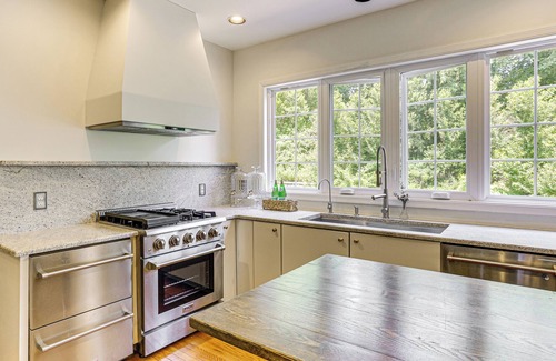 York Casa | 5 Mi to Dtwn York: Spacious Family Home