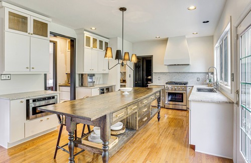 York Casa | 5 Mi to Dtwn York: Spacious Family Home