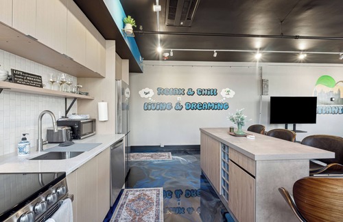 College Park Condominio | 5 min from Hartsfield International Airport Charming 1-bedroom condo with WiFi