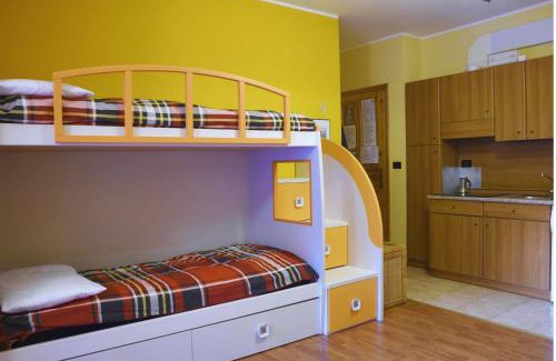 Tache Apartamento | 5 Minutes from Monterosa Ski, Small Cottage