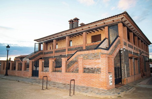 Miranda de Azan Cabaña | A 5 minutos de Salamanca y de Vía de la Plata, grandes grupos Villas de Miranda