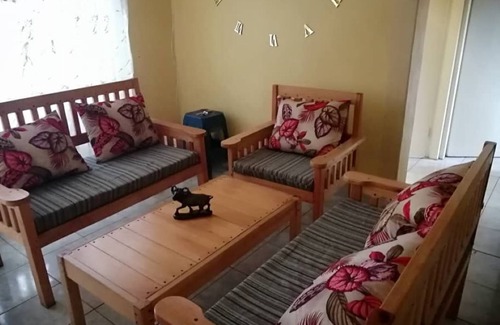 Harare Apartamento | 5 minutes into the city. Family sized unit with newly fitted kitchen.