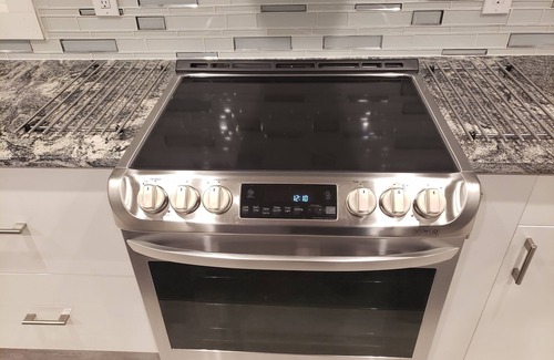 Derita - Statesville Casa | 5☆ MODERN REMODEL TRANQUIL CHARLOTTE CHARM for 6 People!