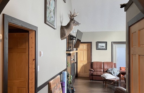 Fox Creek Casa | 5 rooms for rent in a high end home with shared 5 piece bathroom, huge kitchen