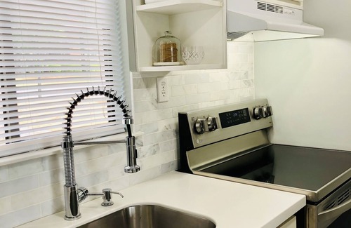 Pinehurst Condominio | 5 Star Pinehurst Lake Condo w Pool & Kayaks. Quiet