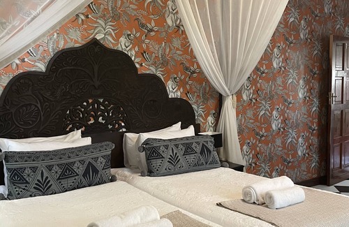 Victoria Falls Casa | 528 Victoria Falls Guest House