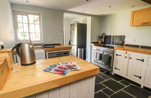 Brigg Cabaña | 54 BRIDGE STREET, character holiday cottage, with open fire in Brigg