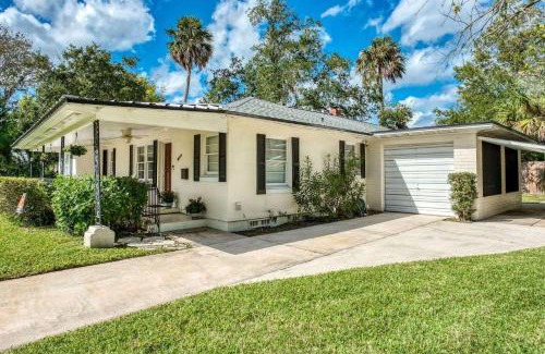 Downtown Historic District Casa | 56 Valencia Street