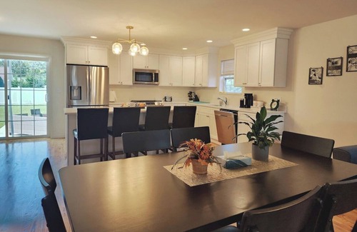 Amityville Casa | 57 Commerce Summary: