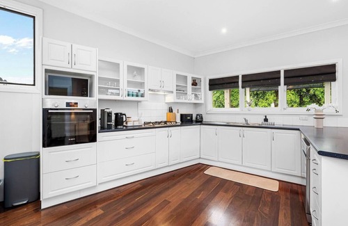 East Victoria Park Casa | 59 Balmoral - Classic Australian Charm