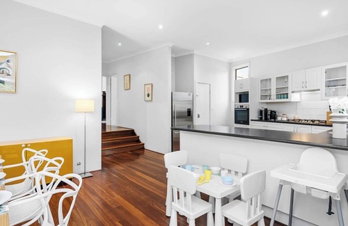 East Victoria Park Casa | 59 Balmoral - Classic Australian Charm