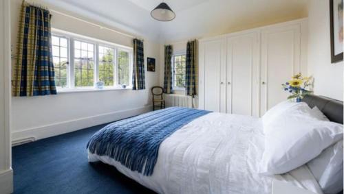 West Horsley Apartamento | 6 Bed Mansion With Tennis Court & Swimming Pool