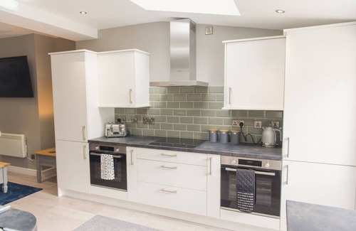 Tamworth Casa | 6 bed Town Centre House ALL with EN-Suite Tamworth