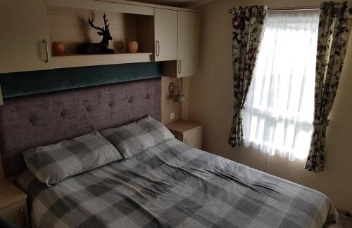 Chapel Saint Leonards Otro | 6 BERTH DELUXE CARAVAN PALM GROVE 42
